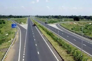 लखनऊ  को पांच जिलों से जोड़ेगा 250 किमी लंबा ‘विज्ञान पथ’, शासन से मिली नई 6 लेन सड़क की मंजूरी