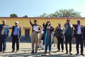 कासगंज : डीएम व एसपी ने दिलाई हर चुनाव में मतदान की शपथ