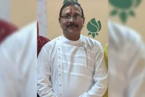 PCS अरुण कुमार मिश्रा का अहमदाबाद के अस्पताल में निधन: कैंसर से पीड़ित थे, ADM FR के पद पर हमीरपुर में तैनात रहे चुके...