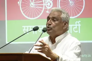 भाजपा की तरफ से अधिकारी लडेंगे मिल्कीपुर उपचुनाव, बोले माता प्रसाद- सपा का बढ़ रहा जनाधार