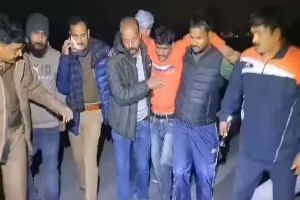 बाराबंकी पुलिस को मिली बड़ी कामयाबी, मुठभेड़ के बाद बदमाश को किया गिरफ्तार, पैर में लगी गोली