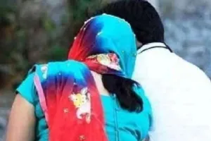 लखनऊ में पति-पत्नी और वो का घंटों तक चला हाईवोल्टेज ड्रामा, दोनों पक्षों को थाने ले आई पुलिस, जानें फिर क्या हुआ... 