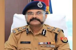 UP News: Exemplary Leadership Certificate से DGP प्रशांत कुमार को चुनाव आयोग ने किया सम्मानित 