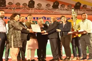 गणतंत्र दिवस परेड में UP की झांकी को मिला प्रथम स्थान, महाकुंभ के दिव्य स्वरूप को दर्शाया गया था