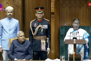 Union Budget 2025: संसद में राष्ट्रपति मुर्मू ने कहा- मोदी सरकार के तीसरे कार्यकाल में तीन गुना गति से हो रहा काम