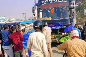 Bahraich Accident: डबल डेकर बस ने ई रिक्शा में मारी टक्कर, आठ घायल, महिला की हालत गंभीर