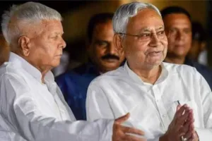 Bihar Politics: लालू यादव ने नीतीश के लिए खोला दरवाजा, जानें बिहार के CM ने क्या कहा?
