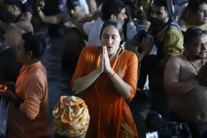 Mahakumbh 2025: पहले 'अमृत स्नान' पर महाकुंभ में उमड़ा भक्तों का सैलाब, आज 3.50 करोड़ ने लगाई आस्था की डुबकी