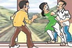 मुरादाबाद : महिला अधिवक्ता से छेड़खानी, अश्लील इशारों का विरोध करने पर पीटा...6 आरोपियों के खिलाफ रिपोर्ट दर्ज