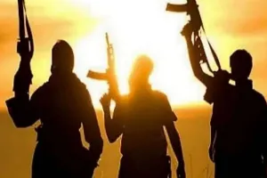 Pakistan : कुर्रम जिले में बढ़ा तनाव, तेल टैंकरों के काफिले पर अज्ञात हथियारबंद लोगों ने किया हमला