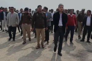 Fatehpur: अमृत स्नान न कर पाने की कसक लिए डटे हजारों श्रृद्धालु, हाईवे पर सजा लिए रसोई: बोले- बिना स्नान किए नहीं जाएंगे वापस...