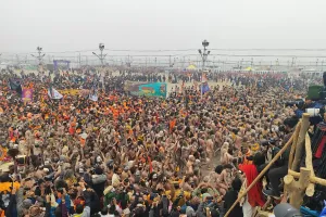 महाकुंभ ने तोड़े सारे रिकॉर्ड, संगम में डुबकी लगाने वालों का आंकड़ा 10 करोड़ के पार 