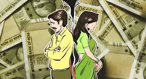 पत्नी ने पति से मांगा तलाक, एक करोड़ रुपये की डिमांड  