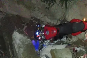 नैनीताल रोड मटियाली के पास दो बाइक सवारों की मौके पर मौत