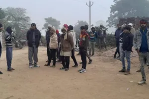 जालौन में चोरी के इरादे से घर में घुसे चोर: विरोध करने पर दंपति को मारी गोली...हालत गंभीर, कानपुर में चल रहा इलाज