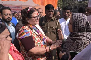 कानपुर में महापौर ने आपके वार्ड कार्यक्रम के तहत परमपुरवा में लगाया कैंप: 28 शिकायतें आई...इतने का मौके पर किया निस्तारण