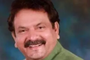 कानपुर में केंद्रीय राज्य मंत्री एसपी सिंह बघेल ने कांग्रेस को घेरा, बोले- पूज्यनीय संविधान को राहुल गांधी जींस की जेब में रखते...