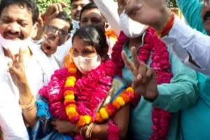 लखनऊः जिला पंचायत अध्यक्ष के अधिकार सीज करने पर अंतरिम रोक, हाईकोर्ट में आज होगी दोबारा सुनवायी