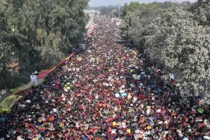 महाकुंभ में भगदड़ के बाद भी श्रद्धालुओं का आना जारी, 2.78 करोड़ लोगों ने स्नान किया 