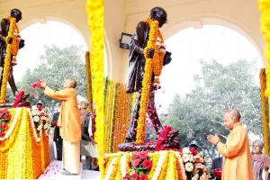 महात्मा गांधी की पुण्यतिथि आज: मुख्यमंत्री योगी ने बच्चों के साथ बापू को दी स्वरांजलि,, कही यह बात