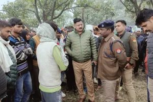 रायबरेली: ठेकेदार की हत्या कर शव पेड़ से लटकाया, मचा कोहराम