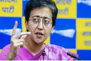 दिल्ली: गृह मंत्रालय ने पूर्व सीएम आतिशी की सुरक्षा ‘जेड’ श्रेणी से घटाकर ‘वाई’ श्रेणी करने का दिया निर्देश