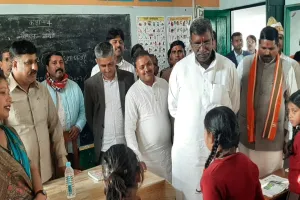 बाराबंकी : राज्यमंत्री Suresh Rahi बोले, विकास कार्यों में लापरवाही बर्दाश्त नहीं