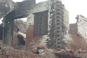 Barabanki News : जर्जर मकान की छत गिरी, मलबे में दबकर एक की मौत