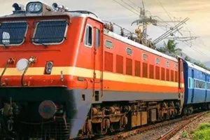 मालगाड़ी के आगे कूदकर महिला और उसकी दो संतानों ने की आत्महत्या 