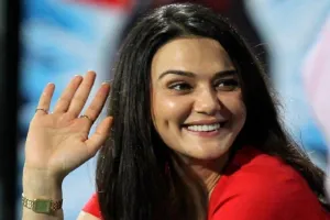 Preity Zinta Birthday : 50 वर्ष की हुई प्रीति जिंटा, 'डिंपल गर्ल' को इन फिल्मों ने बनाया स्टार...पंजाब किंग्स की हैं सह मालकिन