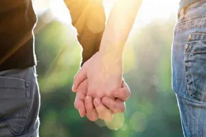 मुरादाबाद : प्रेमी संग शादी की जिद पर अड़ी युवती को भाइयों ने बनाया बंधक, जानिए फिर क्या हुआ?