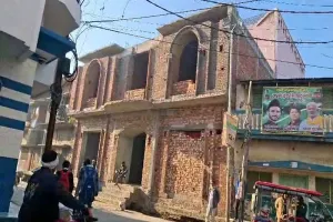 Sambhal : सांसद जियाउर्रहमान बर्क द्वारा बिना नक्शा मकान निर्माण मामले में आया नया एंगल, कई दस्तावेज सामने आए