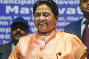 बसपा ने दिल्ली की 69 सीटों पर उतारे प्रत्याशी, देखें पूरी लिस्ट