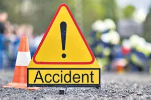 पीलीभीत: भाइयों को खाना देने जा रहे युवक को ट्रक ने रौंदा...मौत के बाद मचा कोहराम