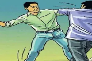 CO ने घर में घुसकर इंस्पेक्टर के बेटे को पीटा, अगवा कर ले गए चौकी,  जानें क्या बोली पीड़ित छात्र की मां ने दी तहरीर, कहा- समझौते का बना रहे दबाव