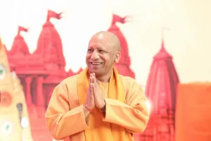 Good News: योगी सरकार ने आउटसोर्स कर्मचारियों के लिये खोला खजाना, न्यूनतम मानदेय के साथ मिलेगा पीएफ, जानिए क्या होगी भर्ती प्रकिया