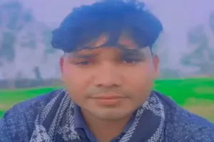 मुरादाबाद : बिलारी में प्रेम-प्रसंग में युवक ने की आत्महत्या, खेत में नीम के पेड़ से लटका मिला शव