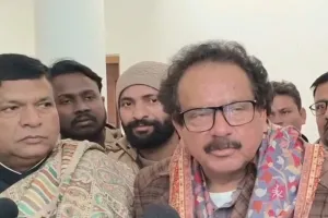 इटावा में एसपी सिंह बघेल बोले- महाकुंभ पिकनिक स्पॉट नहीं है...जिनको ईश्वर में विश्वास, वही लोग जाए, UP बिहार के लोगों का अपमान कर रहे केजरीवाल