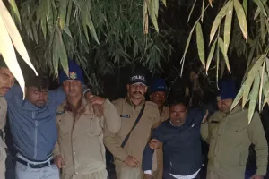 पुलिस मुठभेड़ में लूटपाट के आरोपी अली-जुबैर घायल   