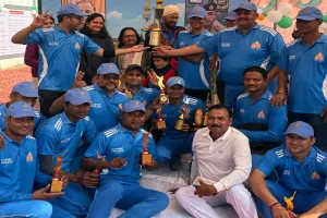 पीलीभीत: एसपी इलेवन के आगे नहीं टिक पाए डीएम इलेवन के खिलाड़ी, 97 रन से मिली हार