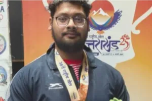 वेटलिफ्टंग में टनकपुर के विवेक पांडेय ने जीता कांस्य 