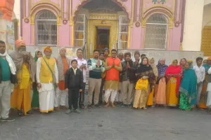 कासगंज: तीर्थनगरी में जया एकादशी पर श्रद्धालुओं ने लगाई पंचकोसी परिक्रमा 