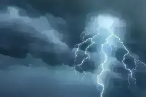 गढ़वाल में बरसे बादल, बदला राज्य का मौसम  