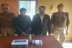 पीलीभीत: शादियों की भीड़ का फायदा उठाकर करते थे चोरी, दो चोरों से 20 मोबाइल बरामद