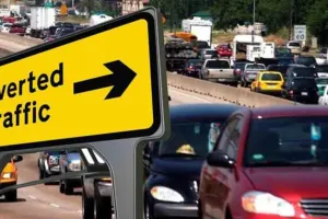 कासगंज : यात्रा करने से पहले जान ले किधर निकलेंगे वाहन, किया गया डायवर्जन