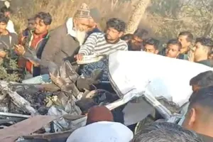 बहराइच में भीषण हादसा: कार और डंपर की टक्कर में सेना के जवान समेत एक ही परिवार के 5 लोगों की मौत, परिजनों में चीत्कार 