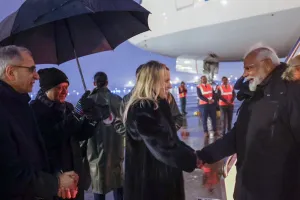 प्रधानमंत्री मोदी का वाशिंगटन पहुंचने पर प्रवासी भारतीयों ने किया भव्य स्वागत, अब व्हाइट हाउस में ट्रंप से होगी बात