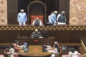 राज्यसभा में वक्फ विधेयक संबंधी संसदीय समिति की रिपोर्ट पेश, विपक्ष का भारी हंगामा 