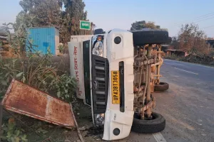 Bahraich accident: बहराइच में रफ्तार का कहर: एक बुजुर्ग की मौत, दो घायल