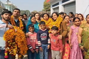 अयोध्या: इसरो में चयन के बाद पहली बार अपने गांव पहुंची दीक्षा, स्वागत में उमड़ हुजूम, कहा- चंद्रयान जैसे मिशन का बनना चाहती हूं हिस्सा